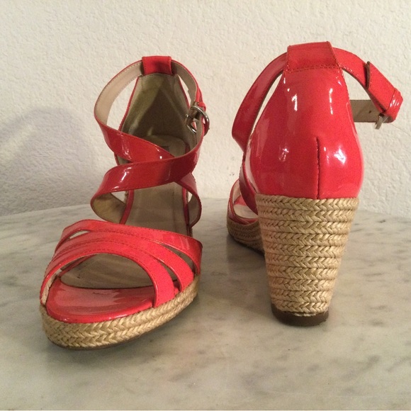L. K. Bennett London Coral Wedge Sandals - Picture 14 of 16